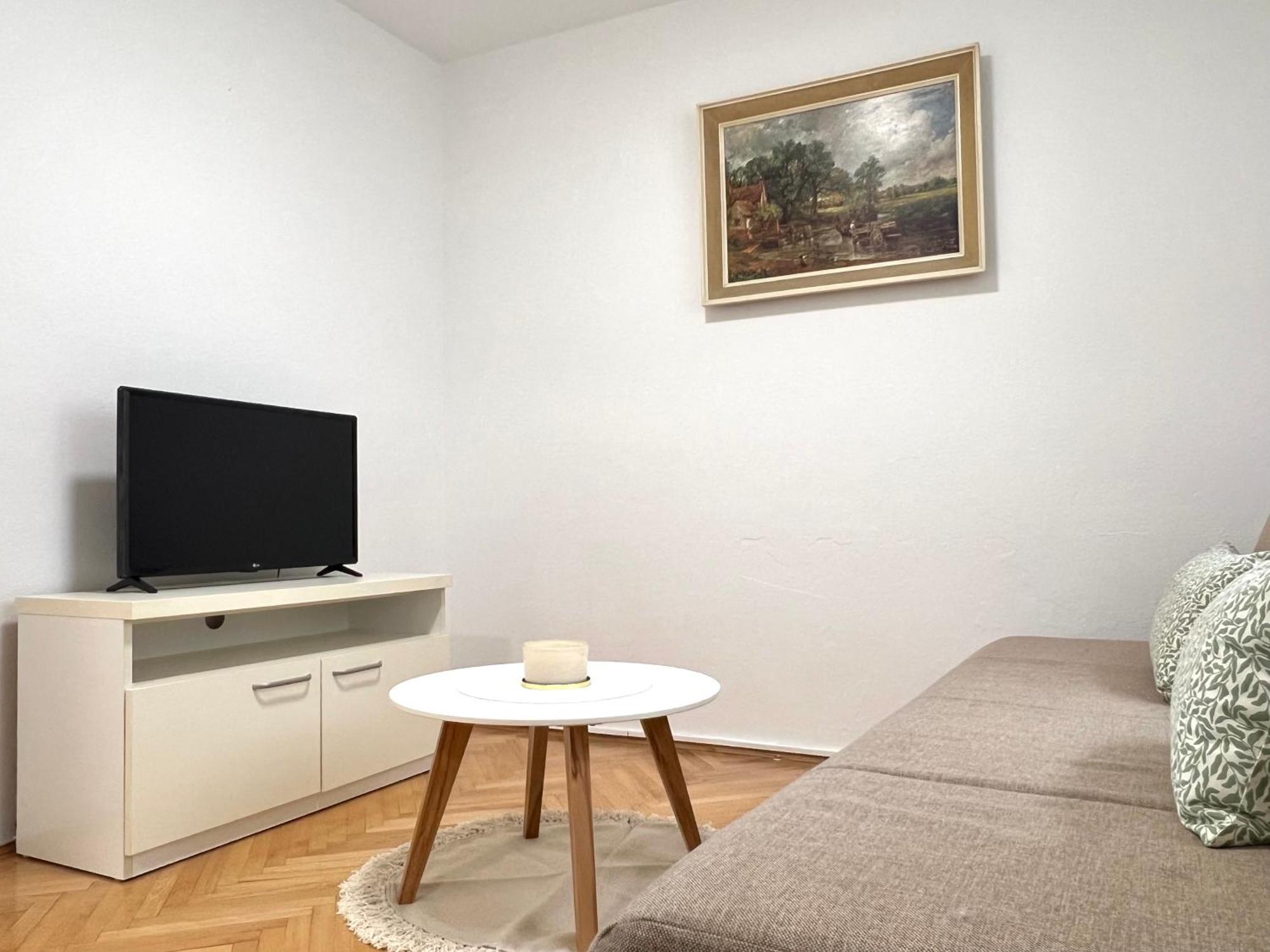 Apartman Lucijan Kaštela Zewnętrze zdjęcie