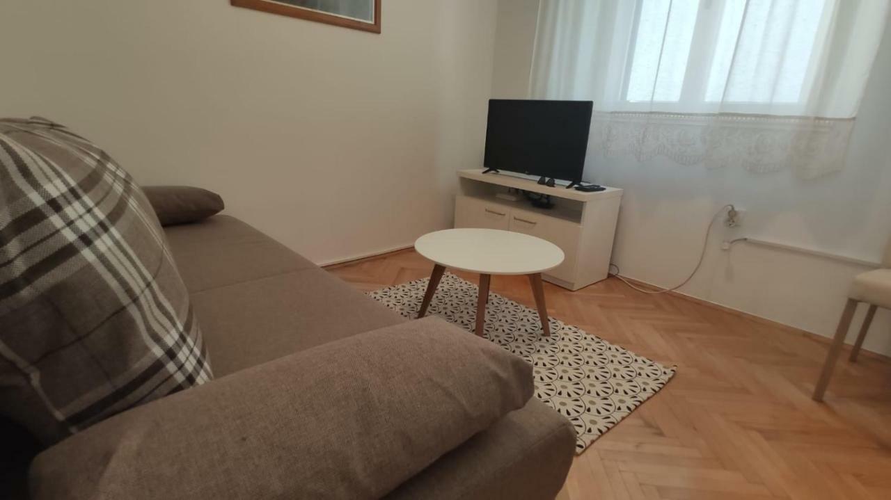 Apartman Lucijan Kaštela Zewnętrze zdjęcie